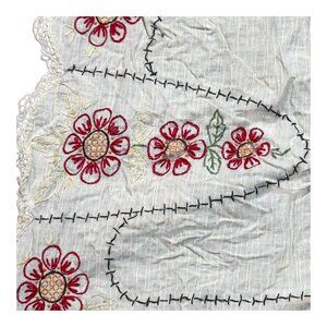 Vintage Embroidered Floral Table Runner Linen Cottage Granny Core Lace Trim READ